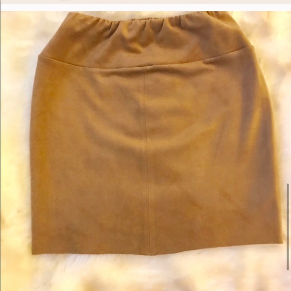 Aritzia Wilfred Free Vegan Suede Mini Skirt-Bidot - Picture 6 of 7